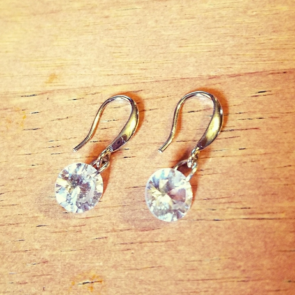 Silver Dangle Crystal Earrings
